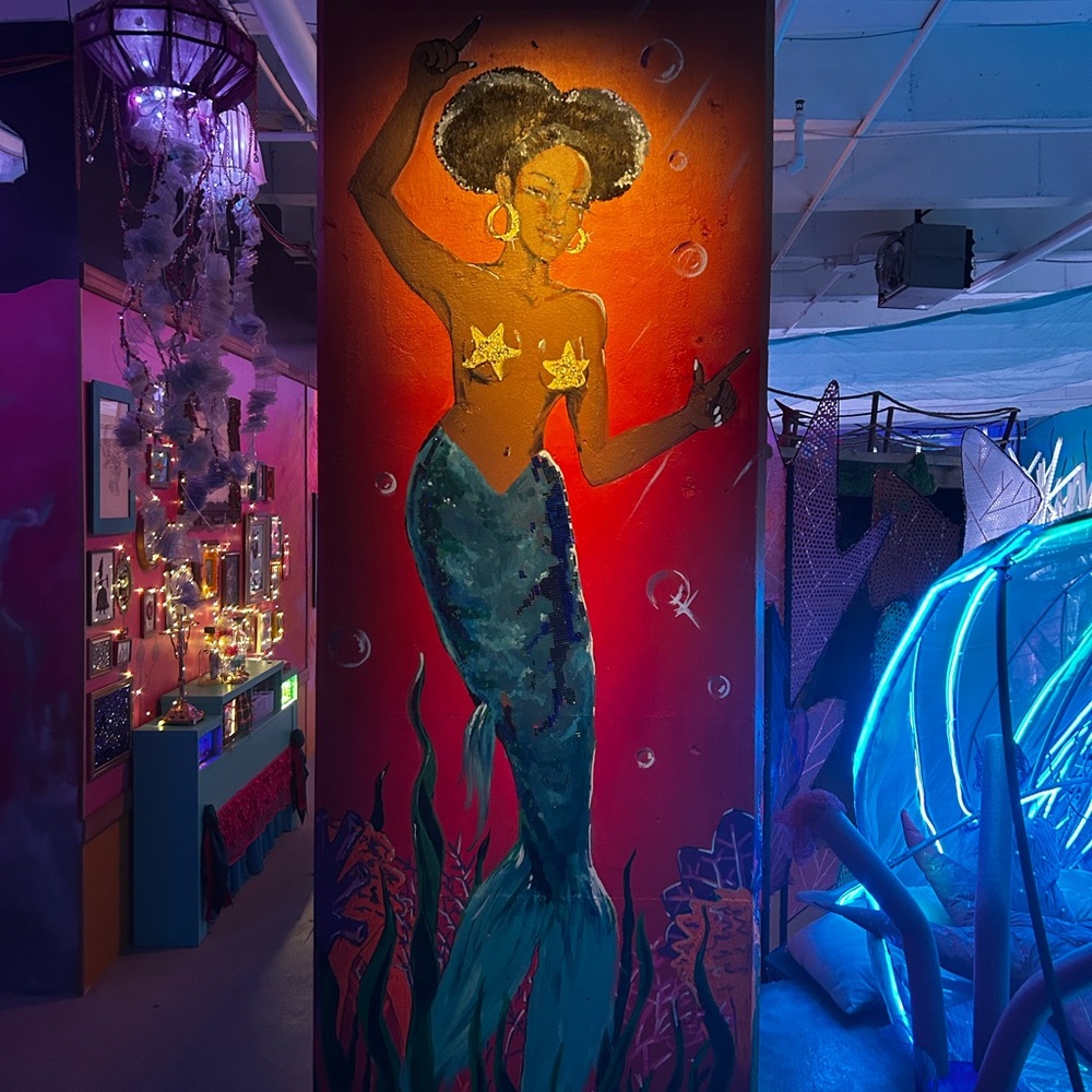 Meet your Posher, Nike